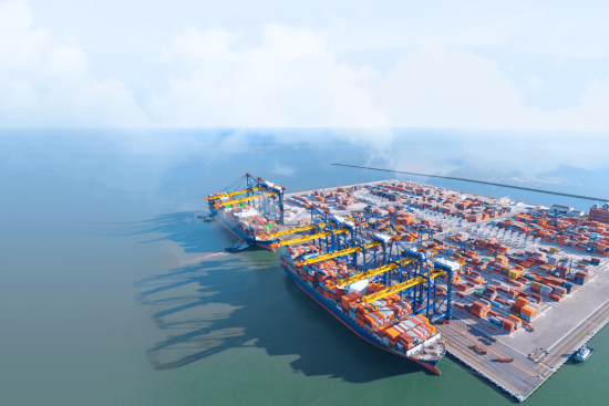 808.000 TEUS Thông qua Cảng sau 11 tháng vận hành thương mại!