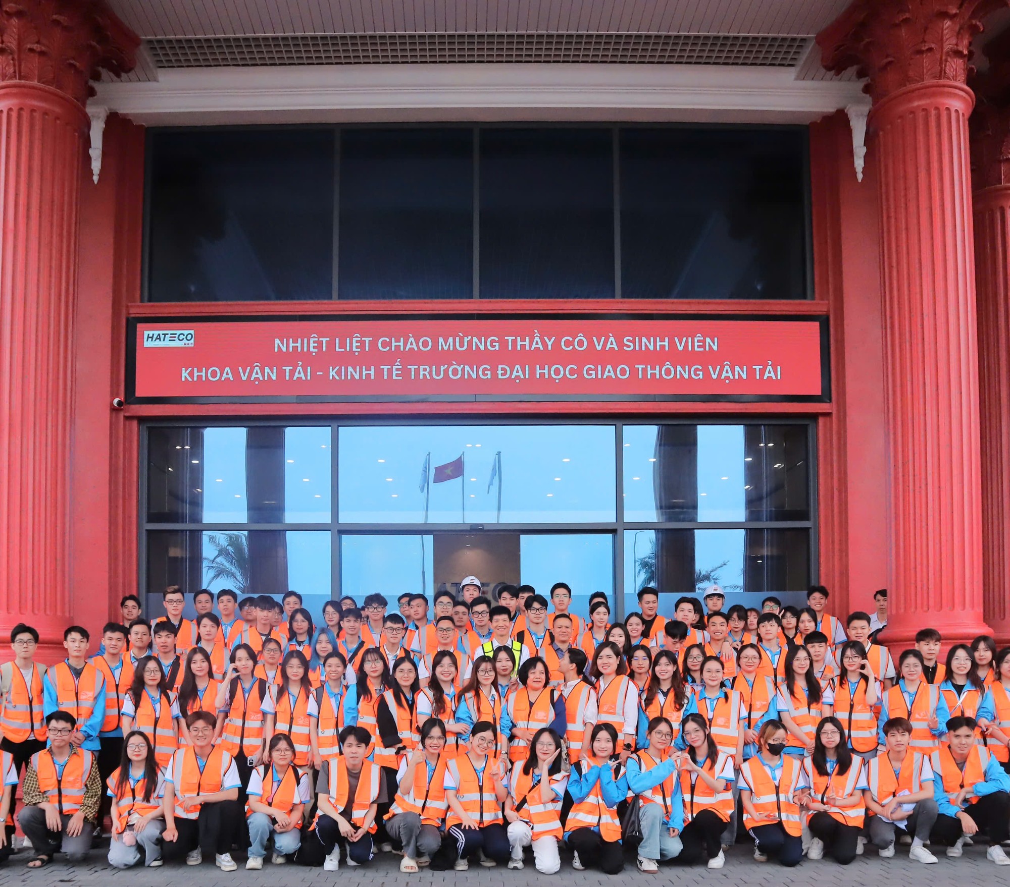 Nhiệt liệt chào mừng quý thầy cô và sinh viên khoa vận tải kinh tế trường Đại học Giao thông vận tải